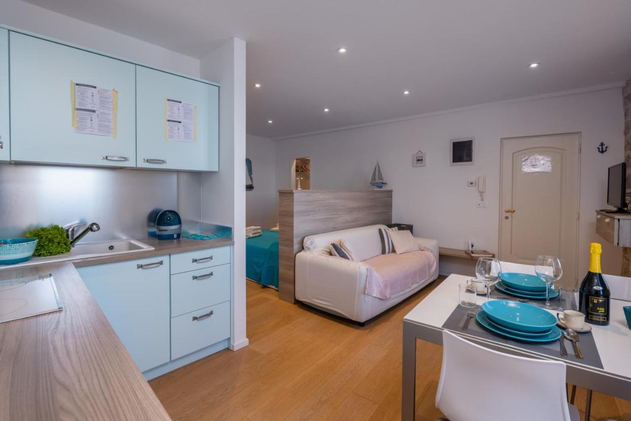 Appartement Blue Sea View à Rovinj Extérieur photo